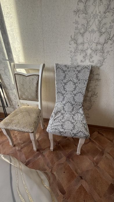 Продам дубовый стол с 12 стульями