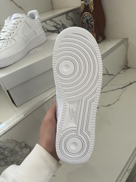 Nike Air Force 1 Triple White