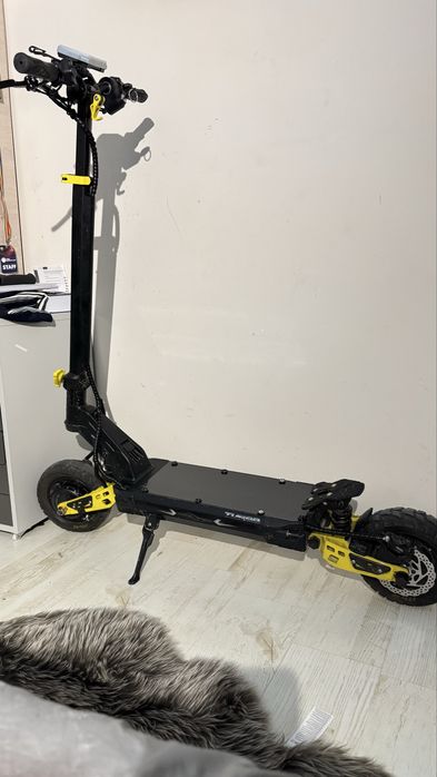 Ezotron e200 pro / Kukirin g2 master  (citit descrierea )