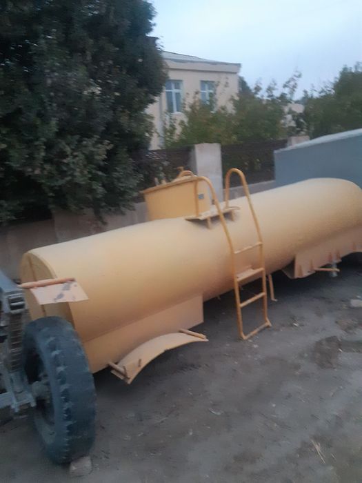 Исузи ёмкость сотилади