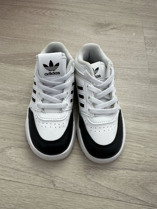 Маратонки Adidas
