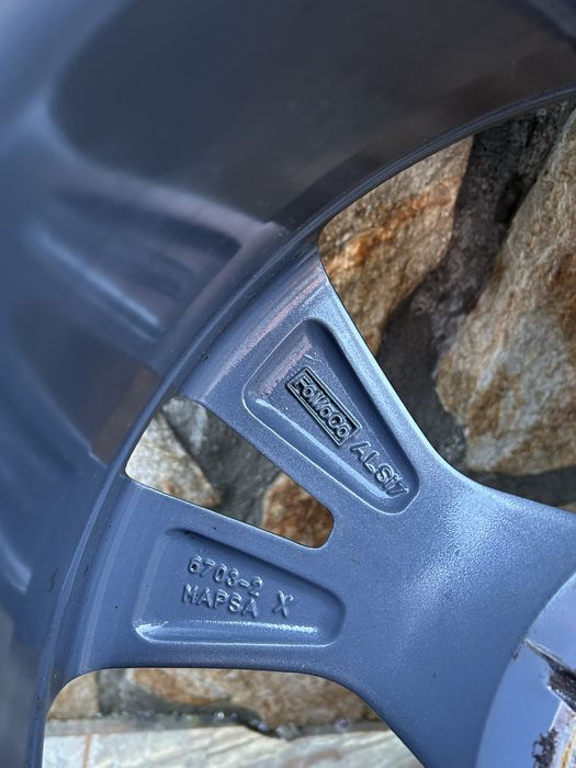 Джанти с гуми 18” 5х108 Titan