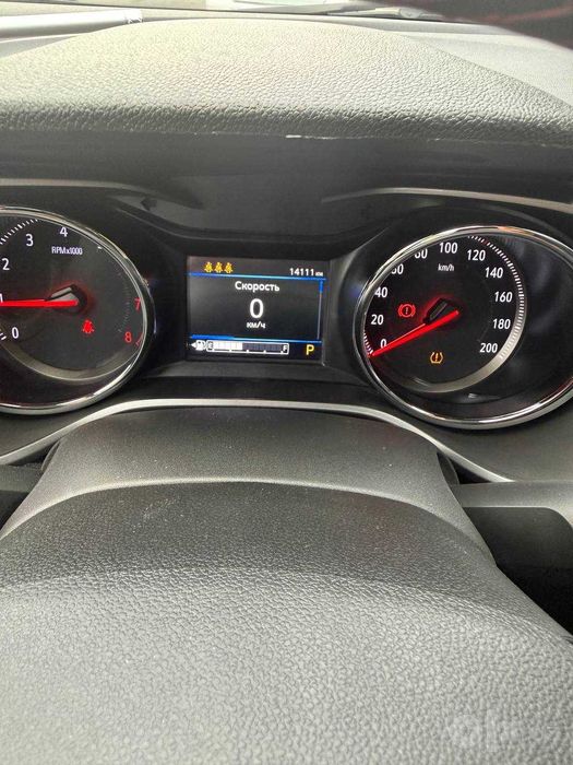 Chevrolet Tracker 2 Redline -cвоя