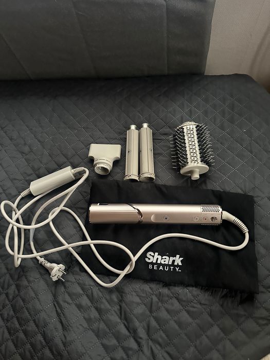 Сешоар Shark      .