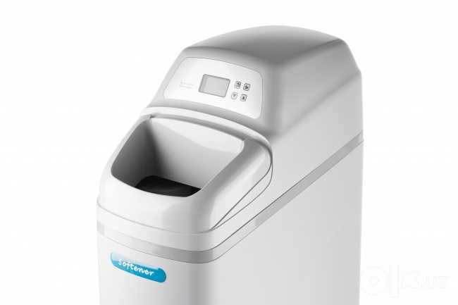 Умягчитель кабинетного типа Гейзер-Aquachief RA1500H-F79BH-LCD/F70D