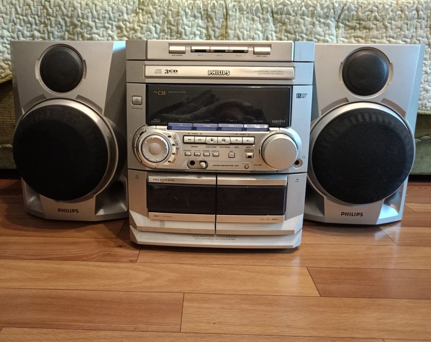 Музыкальный центр Philips