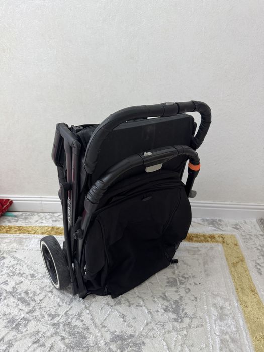 Коляска черный классика