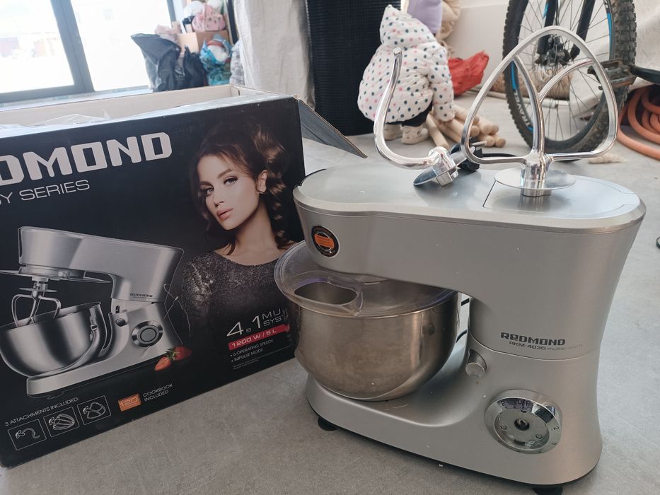 Миксер Redmond б/у