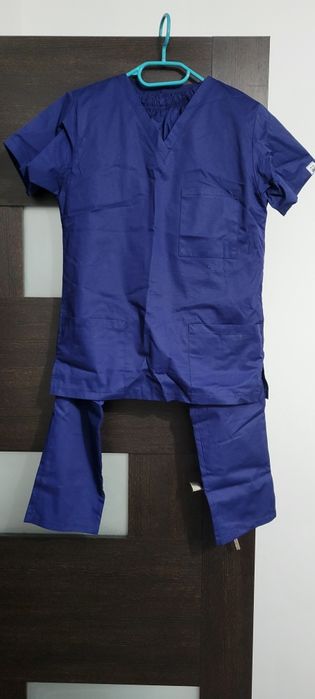 Costum medical albastru