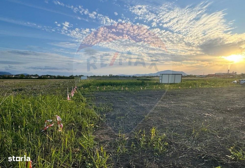 Teren intrare Sanpetru 668mp, str Tudor Arghezi-zona cartier Subcetate