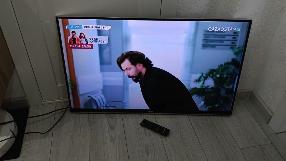Продам телевизор lg