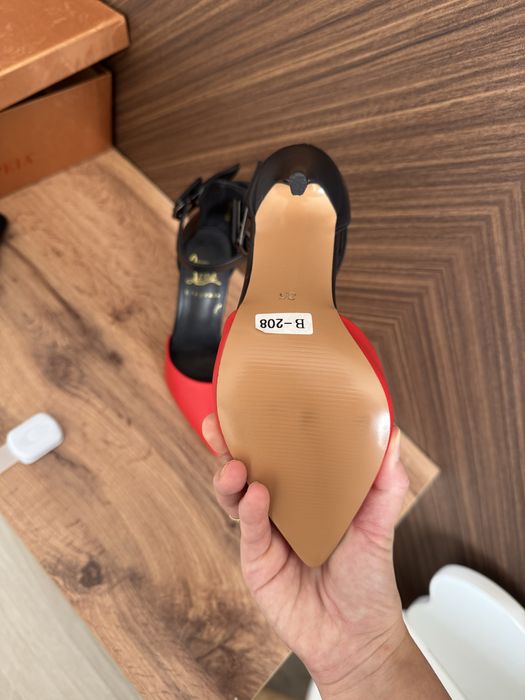 Продам новые туфли