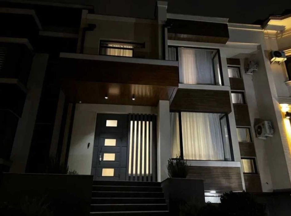 Сдаётся шикарный Дом