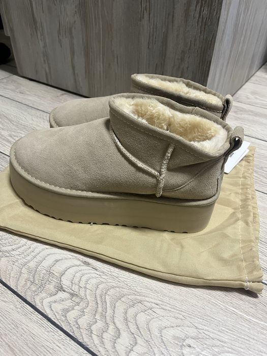 Cizme UGG platform mini sand marimea 39 pentru femei