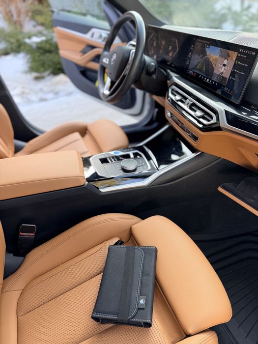 Продам BMW i4 2024