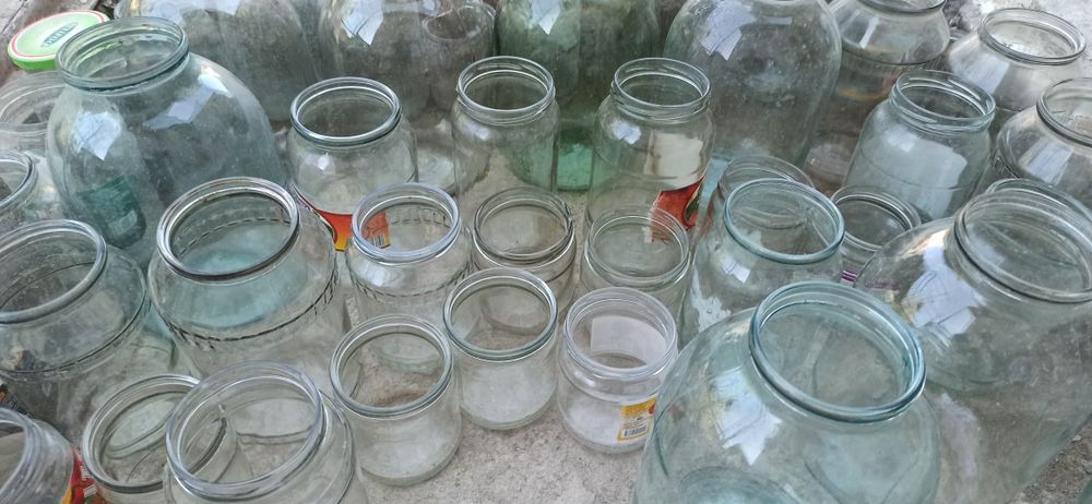 Bonka bonkalar sotiladi har xillari bor 100 gr.dan 10 litrgacan