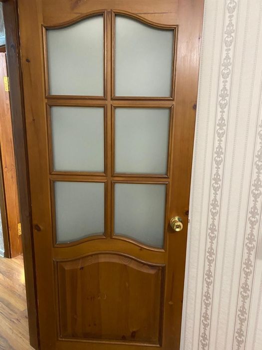 Продам межкомнатные двери