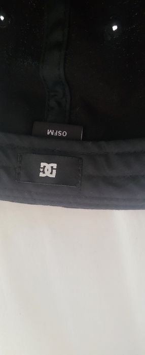 Шапка DC SHOES с права козирка