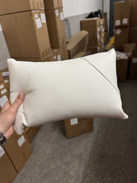 Възглавнички за кръст и врат за Tesla - Универсални за всички модели