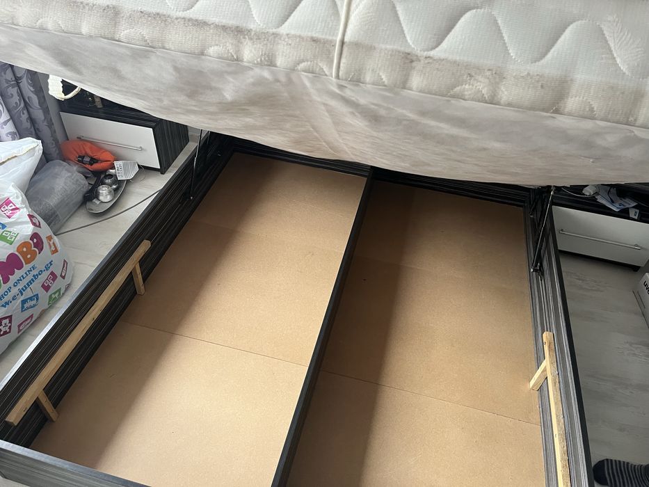 Спалня с матрак и  механизъм с място за багаж 164/190см.