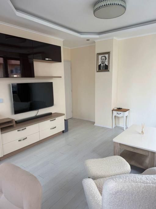 Дава се под наем Тристаен апартамент в София, Сухата река - 80 кв.м за 697.17 € - Снимка #1