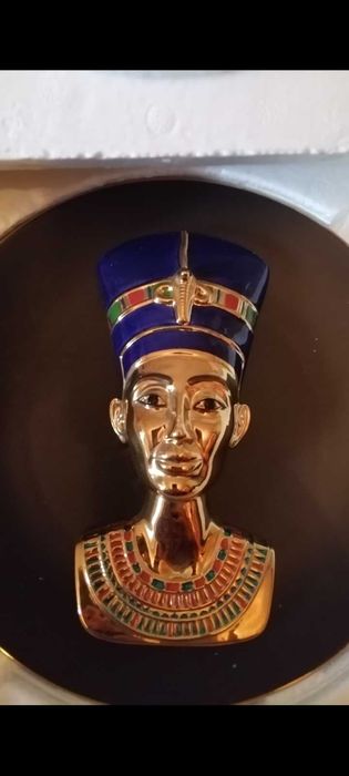 Vand farfurie 3D cu Nefertiti pictata manual