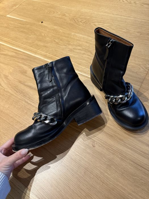 Givenchy кожени боти