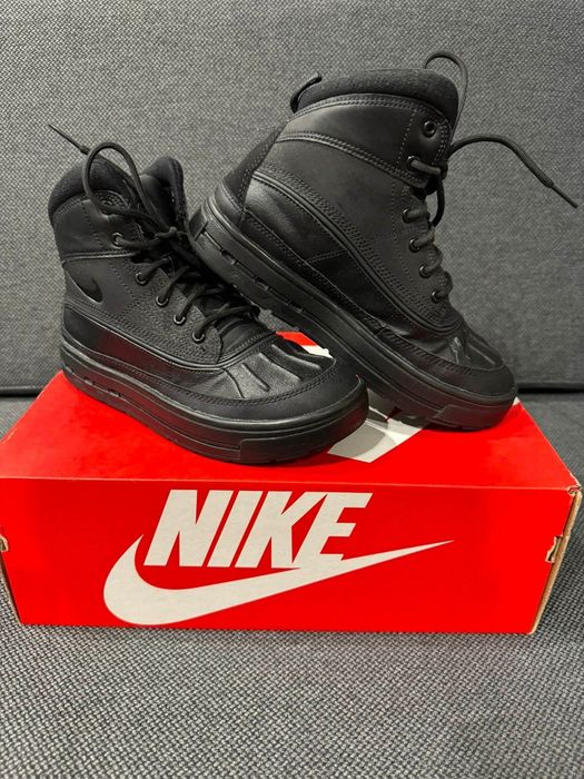 Нови високи зимни обувки nike
Размер: 36 ( стелка 23 см )

Цена: 40€

Обувките са в отлично състояние‼️

Изпращам с опция Преглед/Тест‼️