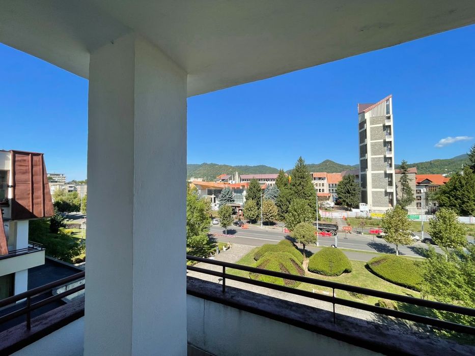 Apartament deosebit 3 camere + garaj inclus | Ultra-central | Vis-a-vis de Prefectura Baia Mare