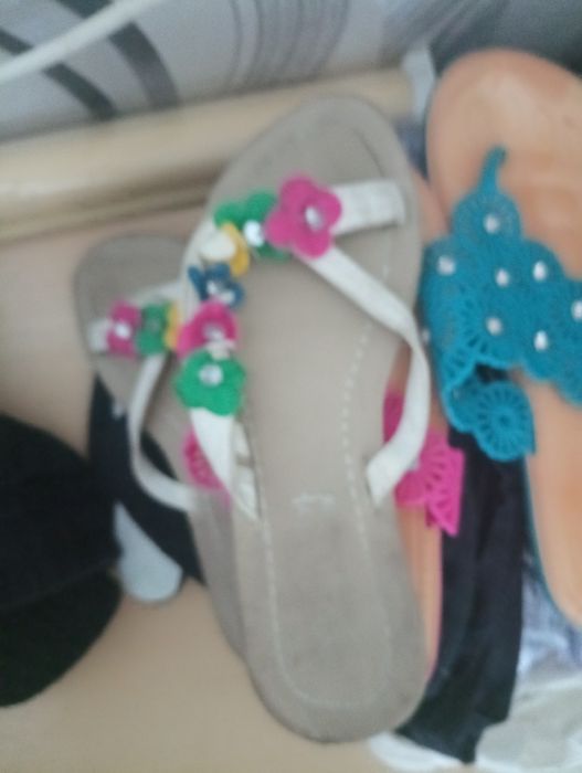 Продам тапочки летние по 500