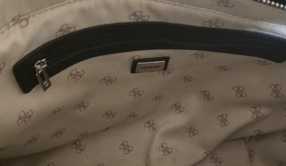 Guess оригинална дамска чанта