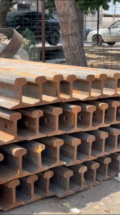 Продаю рельсы в отличном состояние