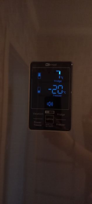 Продаю холодильник