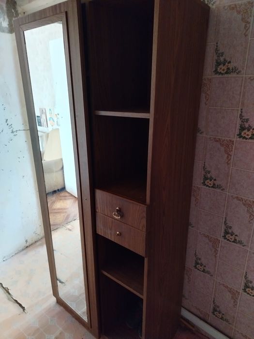 Шкафы продам для одежды