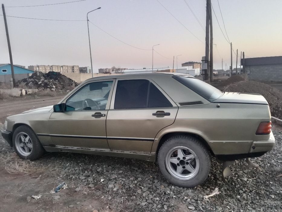 Продам мерседес 190
