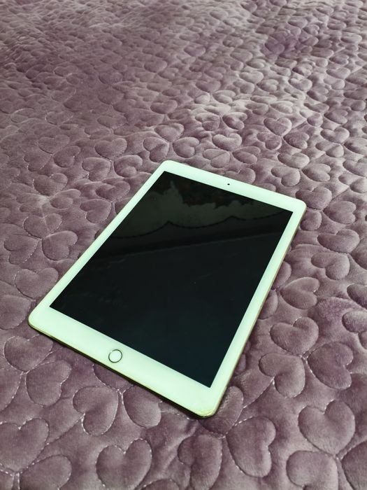 Продам планшет iPad Air 2 64GB