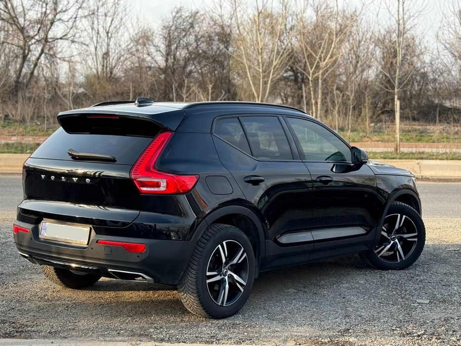 Volvo XC40 2019 R-Design Diesel