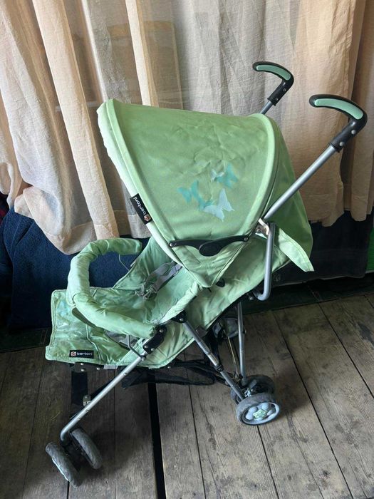 Детска количка в отлично състояние, лека и маневрена "bertoni"