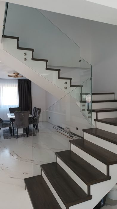 Balustrade din sticlă premium