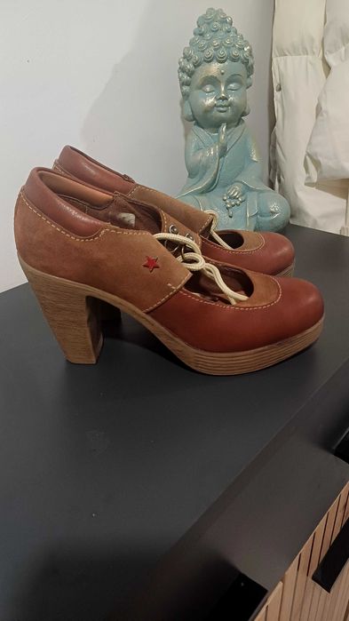 Продавам обувки .Geox Cubanas и други.Естествена кожа.