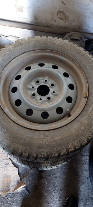 Продам разные шины. С дисками и без.