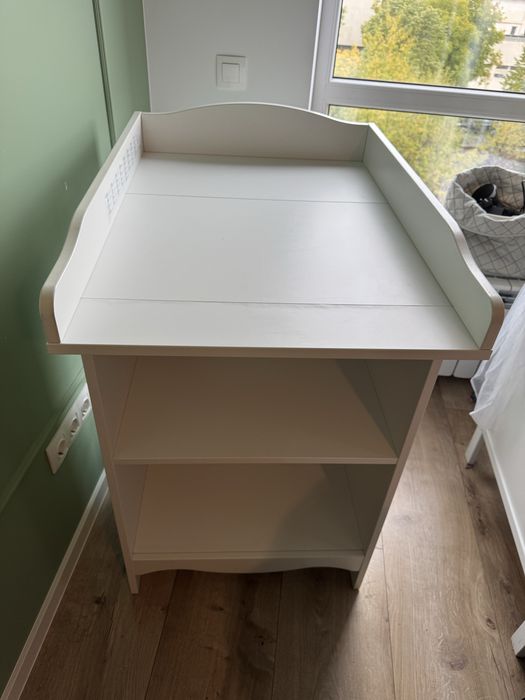 SMAGORA IKEA повивалник/ етажерка в бяло