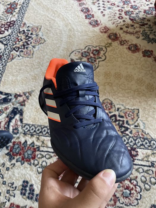 Продам сороконожки Adidas sense оригинал