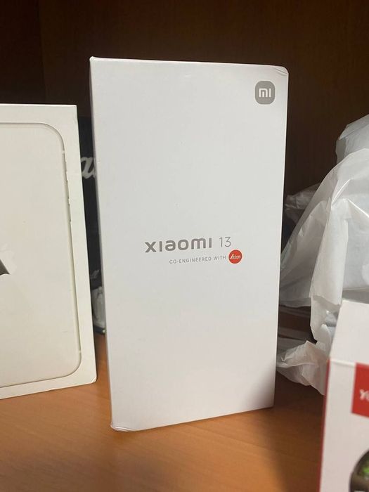 Xiaomi 13 12/256 обмен