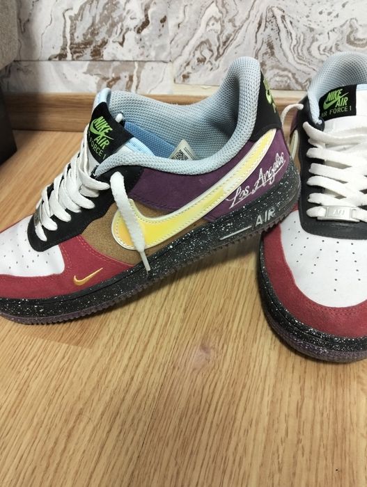 Vând Nike Air Force 1 Low What The LA
