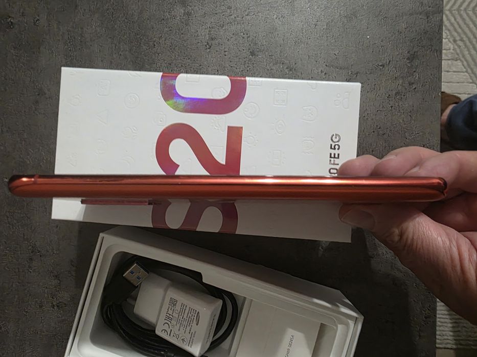 Samsung S20 FE 5G – Performanță premium la super preț!