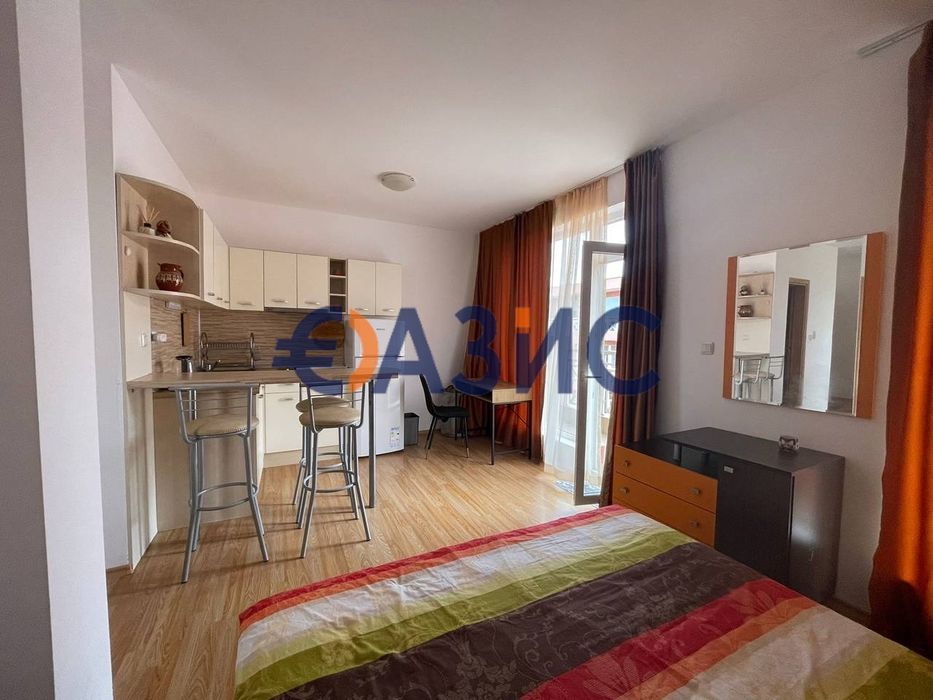 Продава се Едностаен апартамент в к.к. Слънчев бряг - 45 кв.м за 550 €/кв.м - Снимка #8
