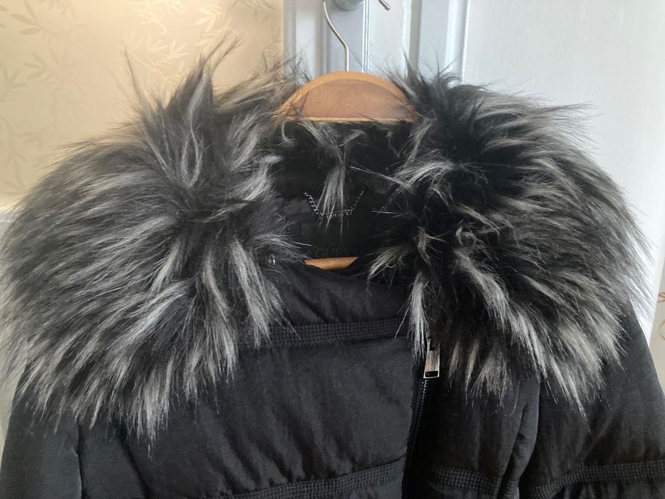 GUESS оригинално зимно  яке