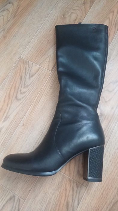 Продаем новые обуви