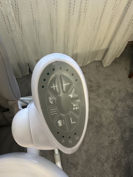 Scaun de masa copil electric cu leagan